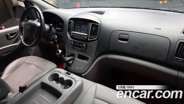 Hyundai Starex 2021 — photo 10