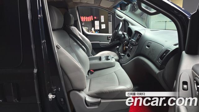 Hyundai Starex 2021 — photo 17