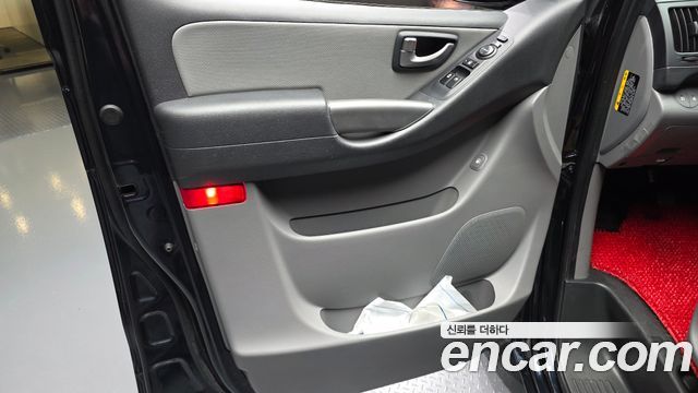 Hyundai Starex 2021 — photo 14