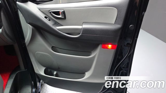 Hyundai Starex 2021 — photo 15