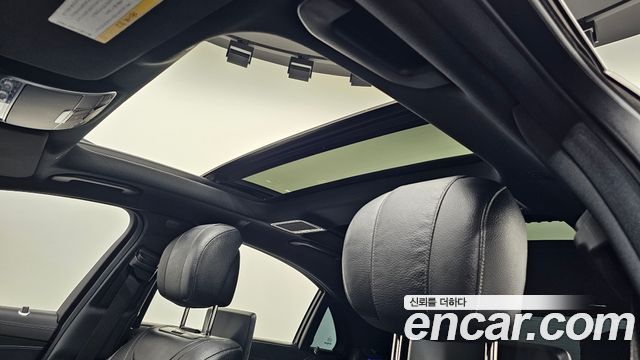 Mercedes-Benz S-Class 2019 — photo 25