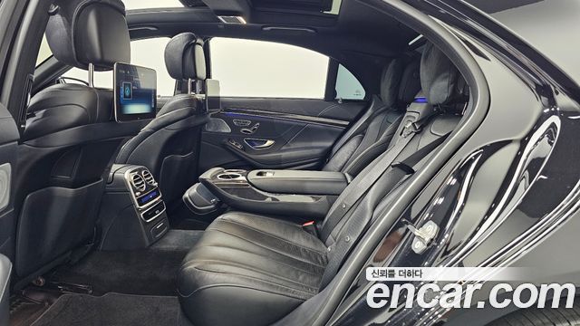 Mercedes-Benz S-Class 2019 — photo 16