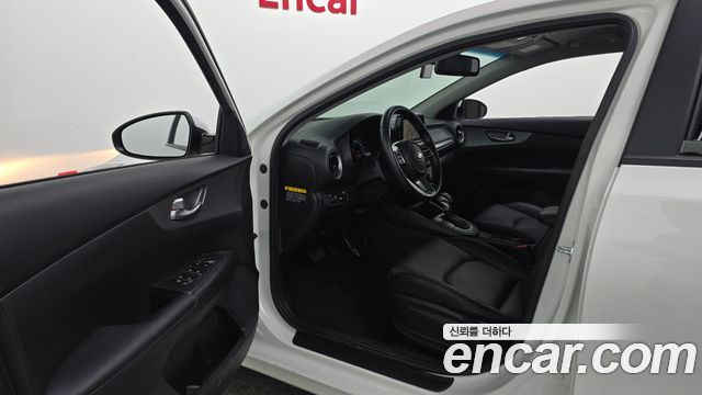 Kia K3 2021 — photo 10