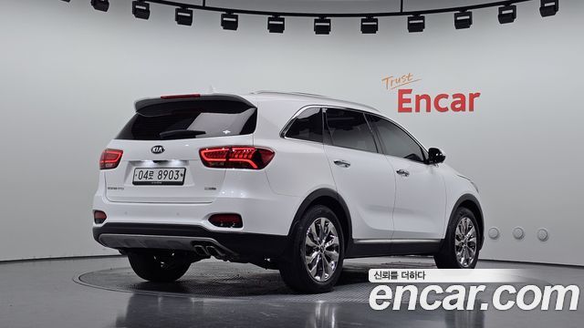 Kia Sorento 2018 — photo 2
