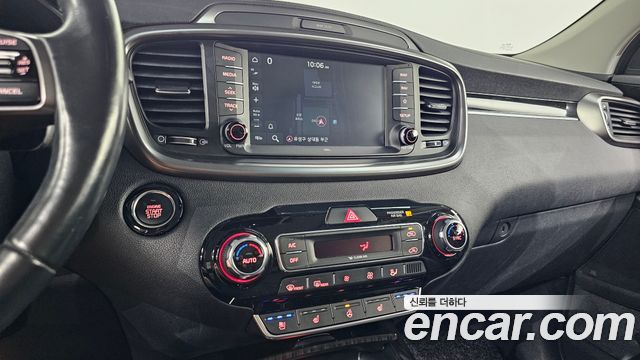 Kia Sorento 2018 — photo 12
