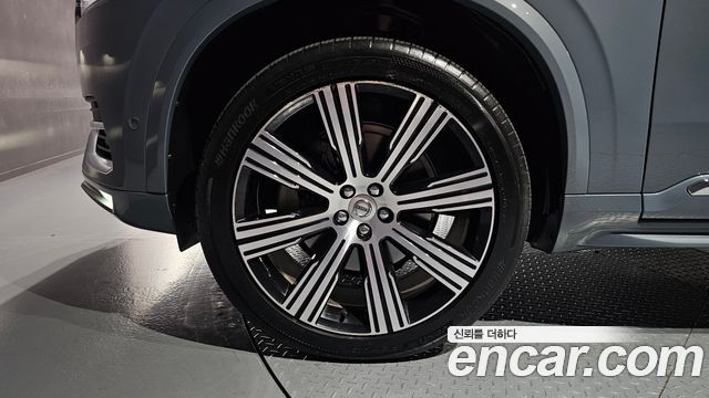 Volvo XC90 2023 — photo 5