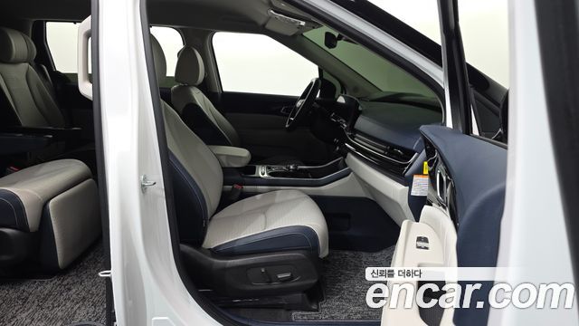 Kia Canival 2025 — photo 17