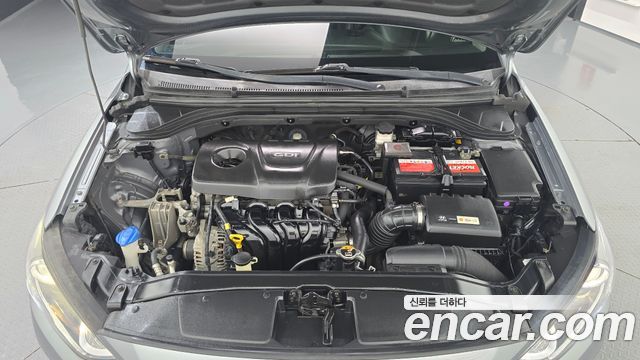 Hyundai AVANTE 2016 — photo 6