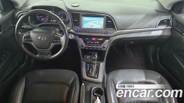 Hyundai AVANTE 2016 — photo 7