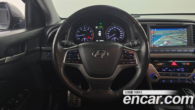 Hyundai AVANTE 2016 — photo 15