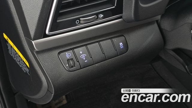 Hyundai AVANTE 2016 — photo 20