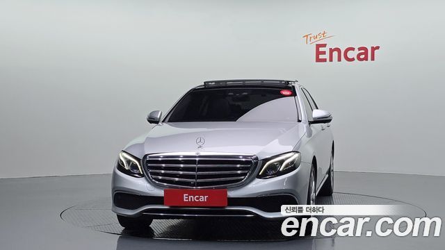Mercedes-Benz E-Class 2019 — photo 3