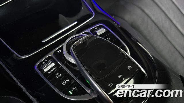 Mercedes-Benz E-Class 2019 — photo 28