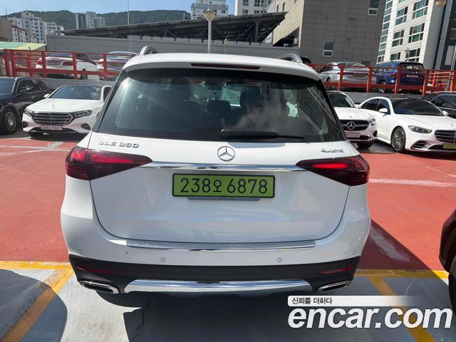 Mercedes-Benz GLE-Class 2026 — photo 3