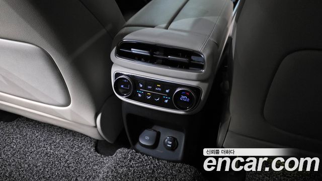 Genesis GV80 2021 — photo 25
