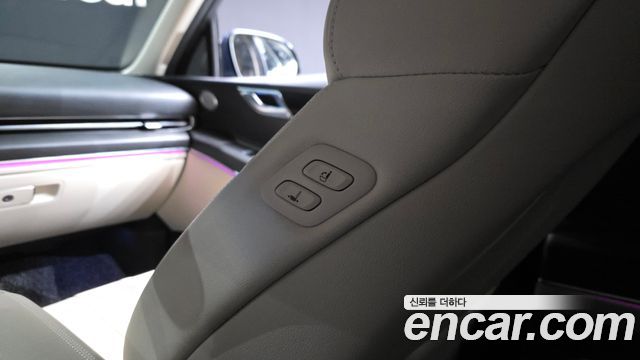 Genesis GV80 2021 — photo 28