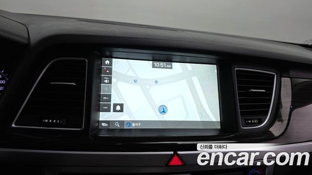 Genesis G80 2018 — photo 15