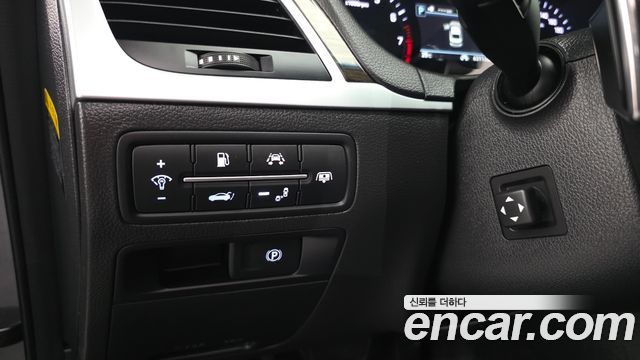 Genesis G80 2018 — photo 16