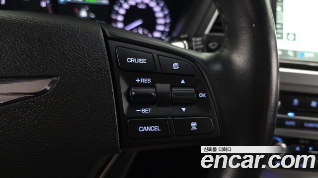 Genesis G80 2018 — photo 19