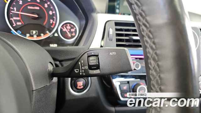 BMW 3-Series 2017 — photo 19