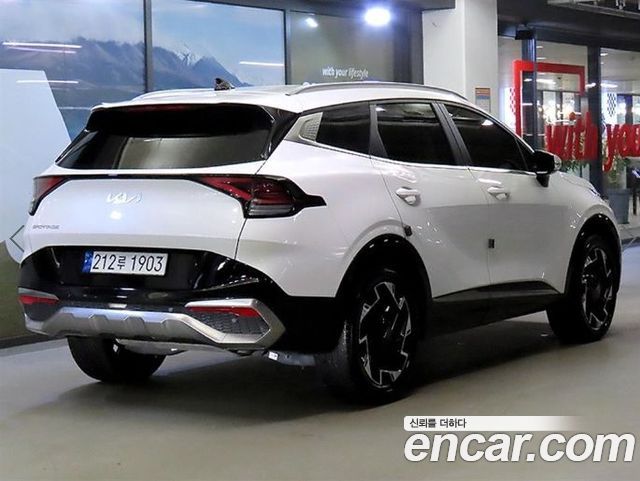 Kia Sportage 2023 — photo 4
