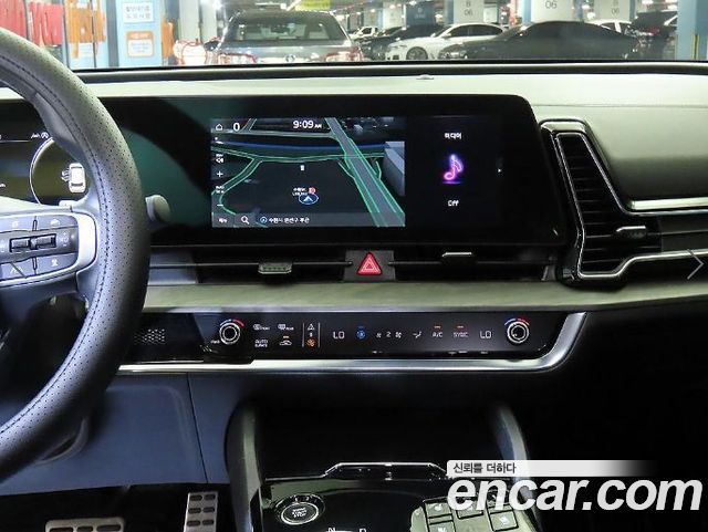 Kia Sportage 2023 — photo 11