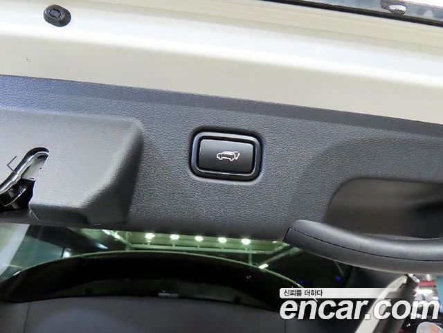 Kia Sportage 2023 — photo 16