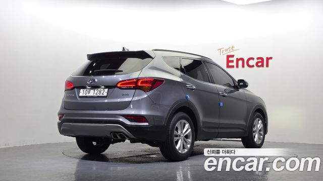Hyundai Santafe 2018 — photo 2