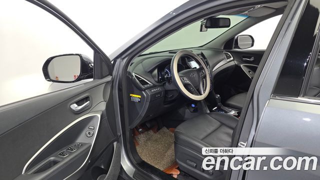 Hyundai Santafe 2018 — photo 10
