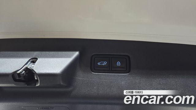 Hyundai Santafe 2024 — photo 25