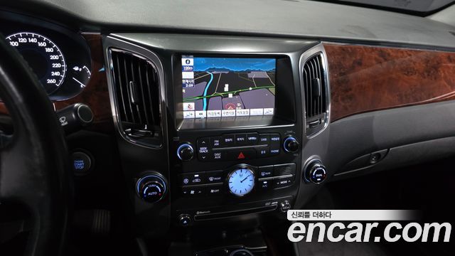 Hyundai Equus 2011 — photo 15