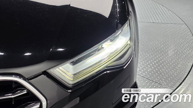 Audi A6 2018 — photo 8