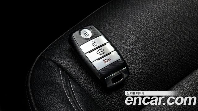 Kia K3 2014 — photo 18