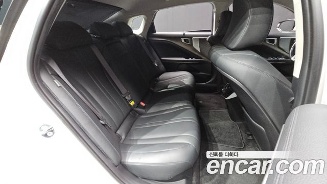 Kia K8 2023 — photo 11