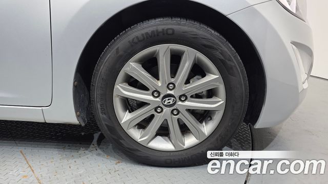 Hyundai AVANTE 2014 — photo 5