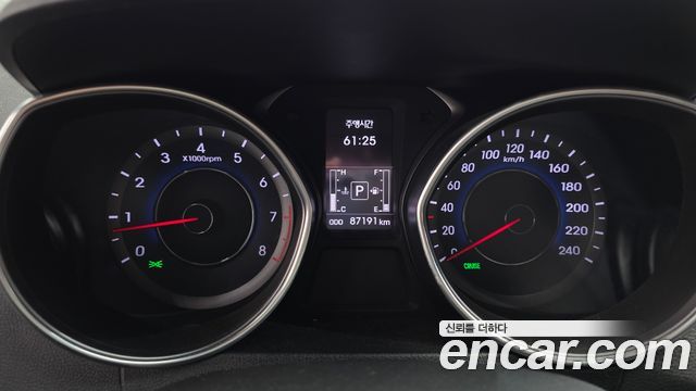 Hyundai AVANTE 2014 — photo 11