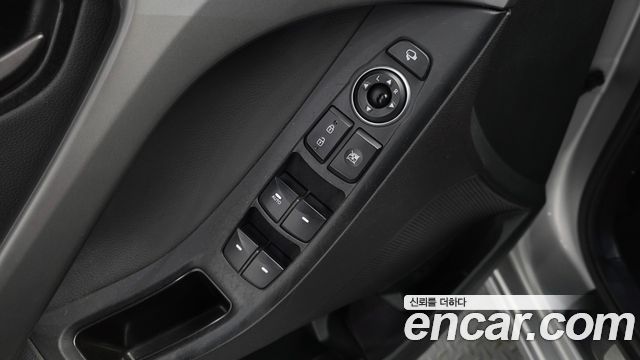 Hyundai AVANTE 2014 — photo 24