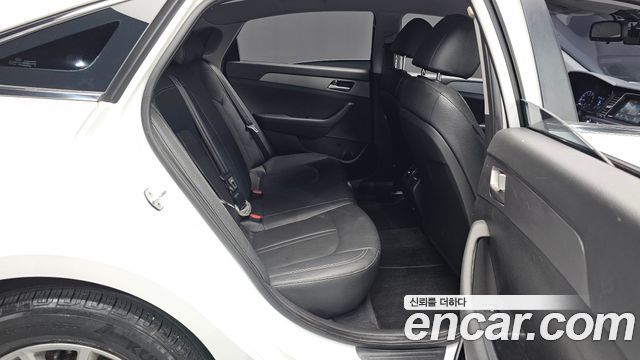 Hyundai Sonata 2019 — photo 11
