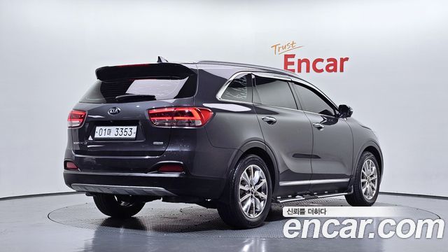 Kia Sorento 2017 — photo 2
