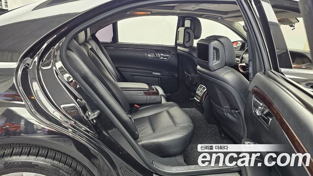 Mercedes-Benz S-Class 2012 — photo 12