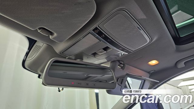 Mercedes-Benz S-Class 2012 — photo 17