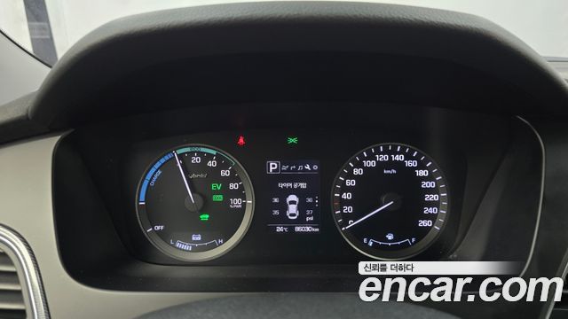Hyundai Sonata 2016 — photo 11