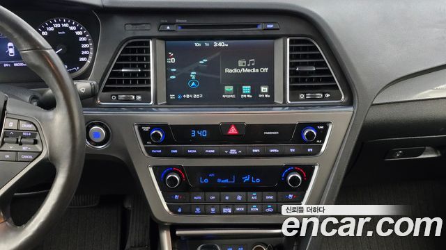 Hyundai Sonata 2016 — photo 18