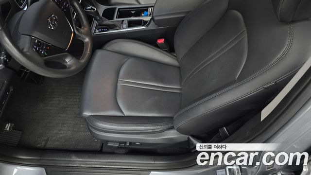 Hyundai Sonata 2016 — photo 25
