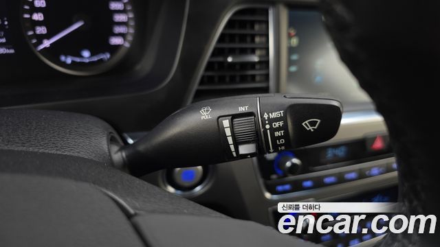 Hyundai Sonata 2016 — photo 28