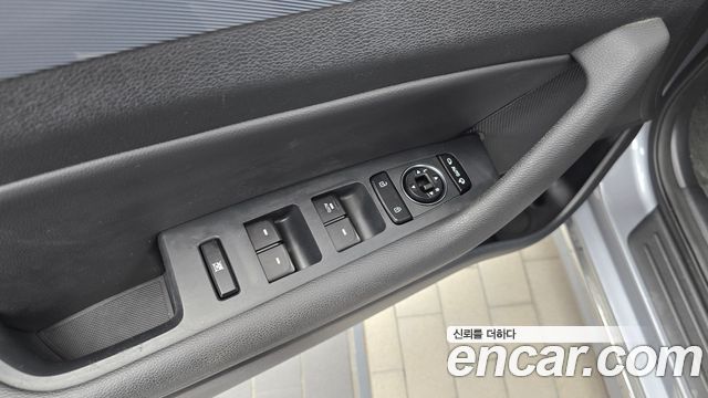 Hyundai Sonata 2016 — photo 29