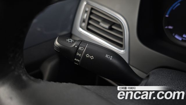 Hyundai Sonata 2016 — photo 32