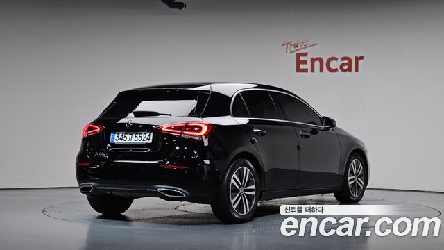 Mercedes-Benz A-Class 2021 — photo 2