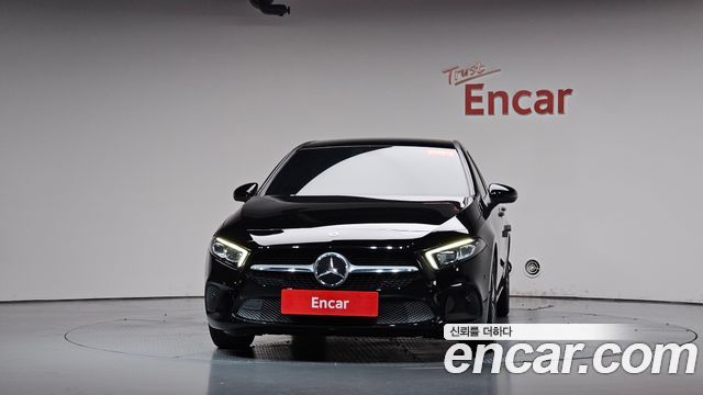 Mercedes-Benz A-Class 2021 — photo 3
