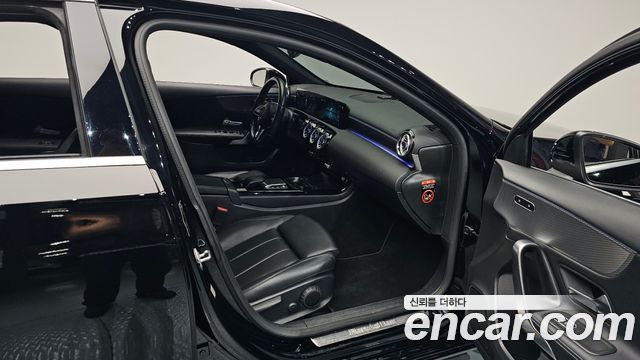 Mercedes-Benz A-Class 2021 — photo 17